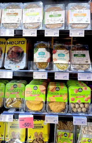 Vegan protein, a bunch of alternatives  at Ametller Origen in Premia De Mar