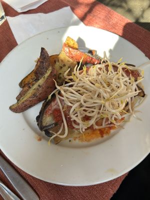 Milanesa de quinoa (muy mala)  at La Commedia in Montevideo