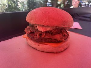 Vegan burger - 7500 pesos   at Machete Carnicería Vegana - Providencia in Santiago