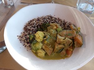 Tris quinoa e verdure at Eatvolve in Bedizzole