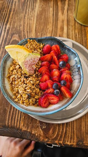 Granola with vegan yoghurt at Cafe Chives in Mugla