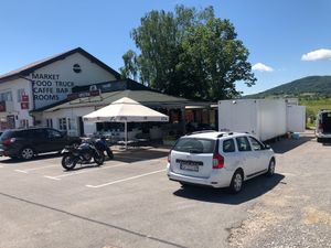 The trailer is next to the Kristina bar. at Prikolica in Cerovac Vukmanicki