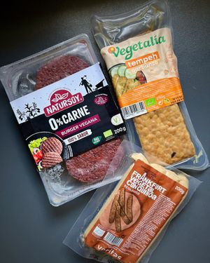 Natursoy vegan burgers, Vegetalia tempeh with chickpeas, and Frankfurt sausages with quinoa  at Veritas in Premia De Mar