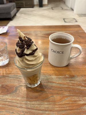 Soft serve  at CHOICE in Kyoto