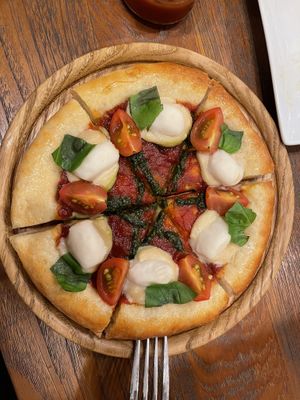 Vegan pizza (very small)  at CHOICE in Kyoto