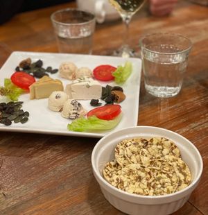 Cheese plate   at CHOICE in Kyoto