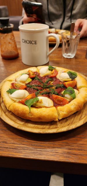 Pizza at CHOICE in Kyoto