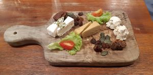 Plateau de fauxmage at CHOICE in Kyoto