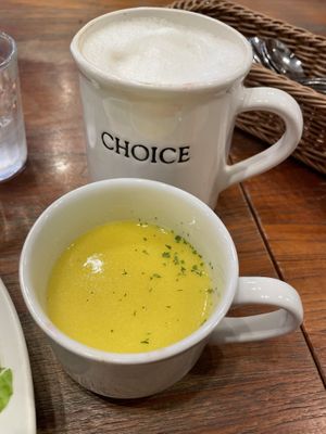 Soup and tea latte  at CHOICE in Kyoto