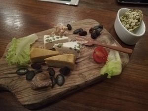 Vegan cheese tasting platter at CHOICE in Kyoto