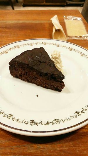 Choco-cashew-cake at CHOICE in Kyoto