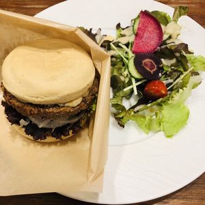 vegan burger with salad at CHOICE in Kyoto