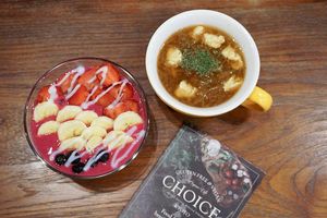 soup and smoothies at CHOICE in Kyoto