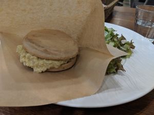 Egg sandwich with salad at CHOICE in Kyoto
