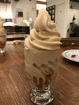 Ice cream at CHOICE in Kyoto