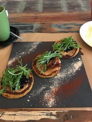 raw pizza at El Cafe Blueproject in Barcelona