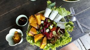 Buffet plate at Happy Green in Chiang Mai