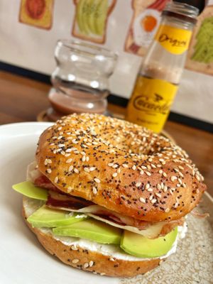  at Gastrobar Decibels in Premia De Mar