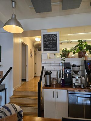 Bar at Anchor Coffee House in Windsor