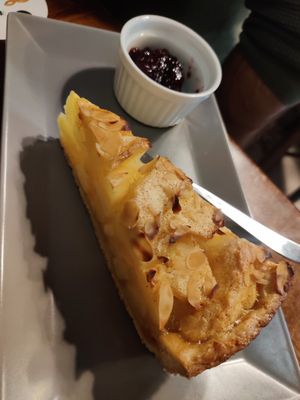 Torta di mele at The Villains Pub  in Brescia