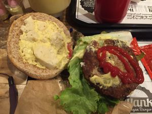 oh yeah at Hank Cuisine Végétale - Archives in Paris