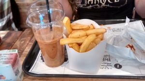 French fries and gazpacho at Hank Cuisine Végétale - Archives in Paris