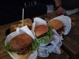 Burgers at Hank Cuisine Végétale - Archives in Paris
