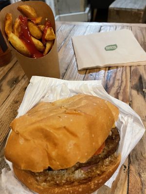 Average - cold potatoes at Hank Cuisine Végétale - Archives in Paris