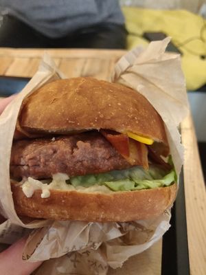 Le faux bacon ne vaut pas le coup at Hank Cuisine Végétale - Archives in Paris