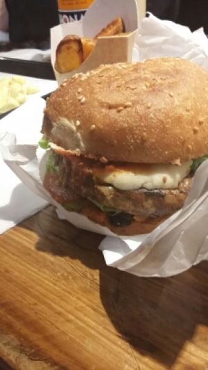 Tata M ❤ at Hank Cuisine Végétale - Archives in Paris