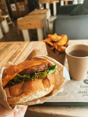   at Hank Cuisine Végétale - Archives in Paris