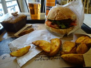Tomato, basil and black olives in burger, with wedges, drink and carrot cake - meal deal at Hank Cuisine Végétale - Archives in Paris