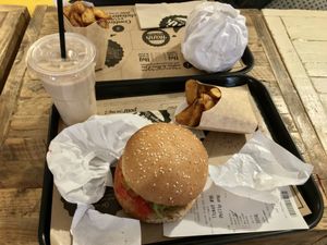   at Hank Cuisine Végétale - Archives in Paris