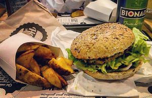 le Petit Nerveux at Hank Cuisine Végétale - Archives in Paris