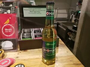 a semisweet drink at Hank Cuisine Végétale - Archives in Paris