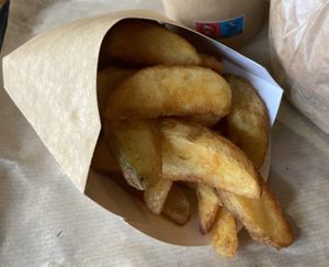 Potato Wedges  at Hank Cuisine Végétale - Archives in Paris