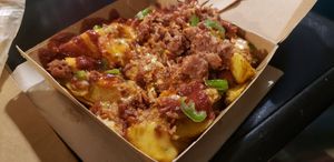 Chili Cheese Potatoes (whoa so good!) at Hank Cuisine Végétale - Archives in Paris