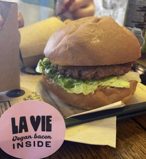   at Hank Cuisine Végétale - Archives in Paris