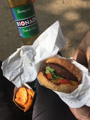 l'Allumé - poivrons grillés sauce fumée ";barbecue"; at Hank Cuisine Végétale - Archives in Paris