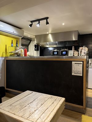 The kitchen   at Hank Cuisine Végétale - Archives in Paris