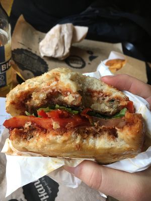 BBQ Sauce Burger  at Hank Cuisine Végétale - Archives in Paris