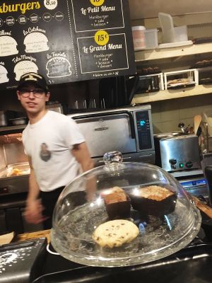 Vegan cookies at Hank Cuisine Végétale - Archives in Paris