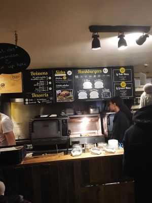 Front counter at Hank Cuisine Végétale - Archives in Paris