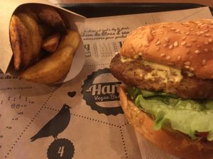 Burger and fries at Hank Cuisine Végétale - Archives in Paris