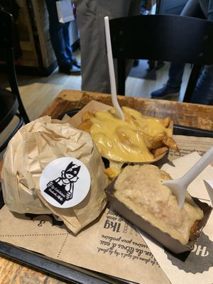 La Catcheuse with beyond meat at Hank Cuisine Végétale - Archives in Paris