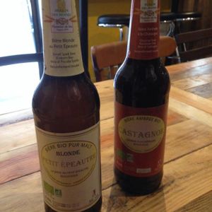 organic beer at Hank Cuisine Végétale - Archives in Paris