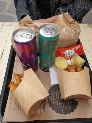 😋🌱 at Hank Cuisine Végétale - Archives in Paris