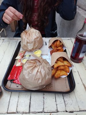 Burgers and fries at Hank Cuisine Végétale - Archives in Paris