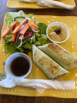 vegan wrap at Tea House 650 Cafe in Crystal River