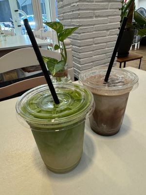Iced Matcha & Iced chocolate at Let It Bloom in Valencia
